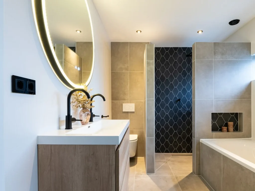 Complete badkamer verbouwen als slimme investering in comfort en waarde